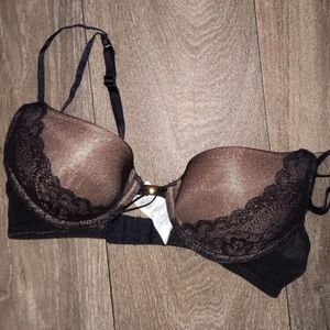 Black and nude bra size 34A